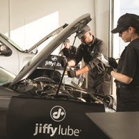 Photo taken at Jiffy Lube by Jiffy Lube on 12/16/2016