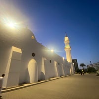 Photo taken at Al Juffali Mosque by Closed on 5/1/2023