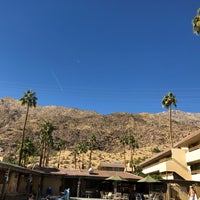 Das Foto wurde bei Vagabond Inn Palm Springs von Nick am 11/11/2017 aufgenommen