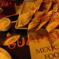 Foto scattata a Guadalupe Mexican Food da Alex L. il 4/12/2013