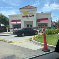 Photo taken at In-N-Out Burger by Nigel C. on 6/5/2021