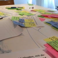 Photo taken at Explaining the User Experience - Weekly workshop by philipp on 10/19/2012
