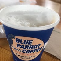 Photo taken at Blue Parrot Organic Coffee by Caraqueño on 8/13/2019
