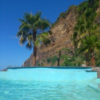 Foto tirada no(a) Praia do Lugar de Baixo por Nicolau J. em 8/25/2013