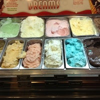 Photo taken at Cold Stone Creamery by Justin L. on 11/11/2012