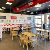 Photo taken at Five Guys by Claudio André d. on 6/2/2022