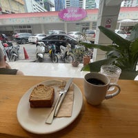 Photo taken at Ceresia Coffee Roasters by Memo on 7/8/2022