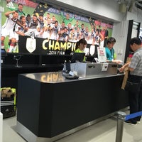 Fotos Em アディダス ファクトリーアウトレット りんくう 泉佐野市 大阪府