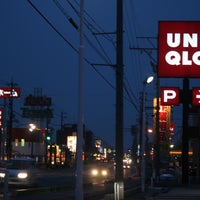 ユニクロ 2人の訪問者