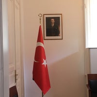Photo taken at T.C. Viyana Başkonsolosluğu by Büşra Y. on 7/4/2018