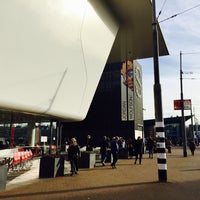 รูปภาพถ่ายที่ Stedelijk Museum โดย Annelies เมื่อ 1/20/2017