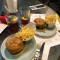 Photo taken at Gourmet Burger Kitchen by Sára H. on 3/15/2019