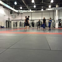 รูปภาพถ่ายที่ Renzo Gracie Fight Academy โดย Paul K. เมื่อ 1/5/2015