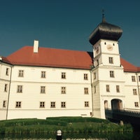 รูปภาพถ่ายที่ Schloss Hohenkammer โดย Robert G. เมื่อ 7/7/2015