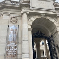 Photo taken at Musée Galliera – Musée de la Mode et du Costume by Yi C. on 2/10/2022