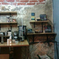Foto diambil di Coffee Lab oleh Nayeli M. pada 11/27/2012