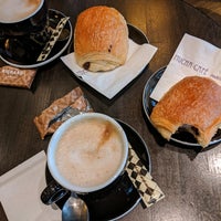 1/4/2020にSina A.がMucha Caféで撮った写真