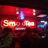 Das Foto wurde bei The Smootea Cafe &amp;amp; Bistro von Savaş B. am 4/5/2023 aufgenommen