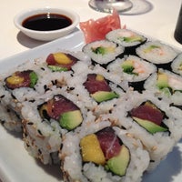 Снимок сделан в Eat Sushi пользователем Ed M. 1/29/2013