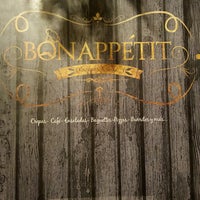 Photo taken at Bonappétit Creppas &amp; Café by Izzy T. on 12/31/2016