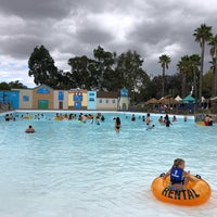 Foto tirada no(a) Six Flags Hurricane Harbor Concord por Soowan J. em 10/1/2018