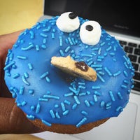 Foto diambil di Spudnuts Donuts oleh Alex D. pada 10/9/2015