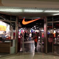 nike aosta