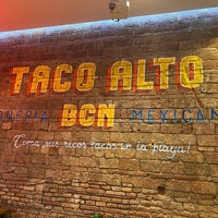 รูปภาพถ่ายที่ Taco Alto โดย Andrew C. เมื่อ 8/22/2021