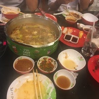 Photo taken at Hot Pot Inter Buffet by Dewine K. on 12/12/2016