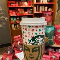 Photo taken at Starbucks by Bamboo O. on 12/4/2022