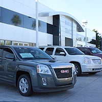 12/20/2013にEarnhardt DealershipsがEarnhardt Buick GMCで撮った写真