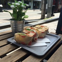 Das Foto wurde bei Jackie&amp;#39;s Bagelbar von Aurelie D. am 6/15/2015 aufgenommen