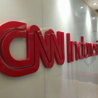 Photo taken at CNN Indonesia (Digital Newsroom) by Mike P. on 12/11/2015