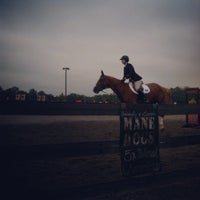 Foto diambil di UGA Equestrian Farm oleh Carlton pada 9/30/2012
