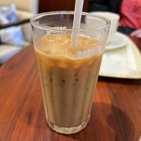 Photo taken at Doutor Coffee Shop by YOSHIKEN_ on 10/23/2021