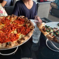 Foto scattata a Millies Old World Meatballs And Pizza da Kelly P. il 8/30/2019