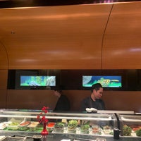 Foto diambil di Ichi Sushi &amp;amp; Sashimi Bar oleh Fer V. pada 1/20/2020
