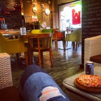 Photo taken at Pizza Vario by Gozde K. on 10/29/2014