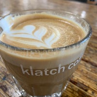 2/15/2020 tarihinde Robert K.ziyaretçi tarafından Klatch Coffee'de çekilen fotoğraf