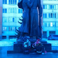 Photo taken at Памятник учащимся школ Тюмени, не вернувшимся с войны by Vadym on 3/31/2013