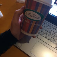 Photo taken at The Coffee Bean &amp; Tea Leaf by An F. on 2/1/2017