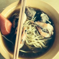 Photo taken at Joo Chiat Prawn Mee by Andrea G. on 4/13/2014