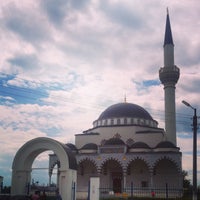Photo taken at Медная Мечеть им.Имама Исмаила Аль-Бухари by Катя Г. on 7/25/2015