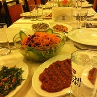 รูปภาพถ่ายที่ Degüstasyon Restaurant โดย Hasan เมื่อ 12/17/2012