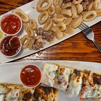 Photo taken at Uno Pizzeria &amp;amp; Grill - Chicago by Svjetlana C. on 6/24/2023
