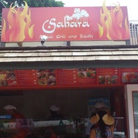 Foto tirada no(a) Sahara Arabic Grill and Falafel por Cezar R. em 10/3/2012
