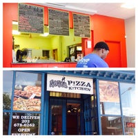 9/15/2014 tarihinde Eat Shop Live Anacostia !.ziyaretçi tarafından Mama&amp;#39;s Pizza Kitchen'de çekilen fotoğraf