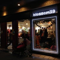 Photo taken at blossom39 by Takagi M. on 10/5/2012