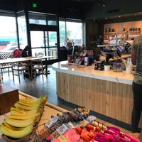 Photo taken at The Harvest Bar Superfood Cafe by Christy A. on 8/25/2018