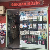 Photo taken at Gökhan Müzik by Gökhan K. on 8/25/2015